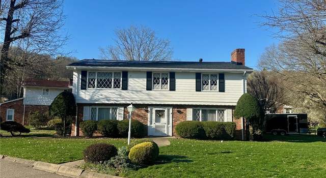 Photo of 129 Roselawn Dr, Weirton, WV 26062