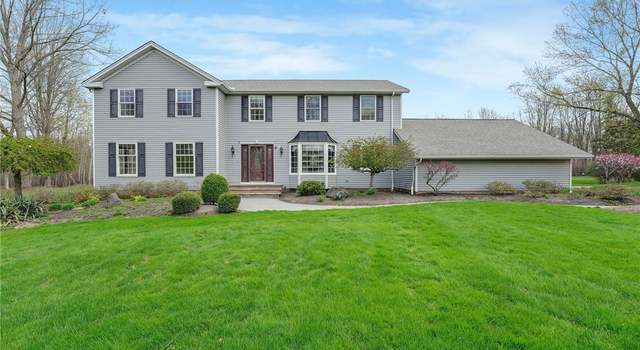 Photo of 6590 Creekside Trl, Solon, OH 44139
