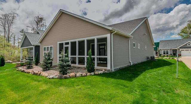 Photo of 7895 Fox Hunter Ln, Concord, OH 44077