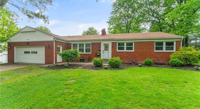 Photo of 395 Overbrook Dr, Canfield, OH 44406