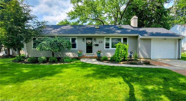Photo of 1139 Courtleigh Dr, Akron, OH 44313