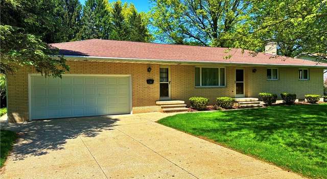 Photo of 1293 Sheri Dr, Kent, OH 44240