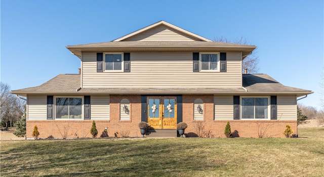 Photo of 8589 Middlebranch Ave NE, Canton, OH 44721