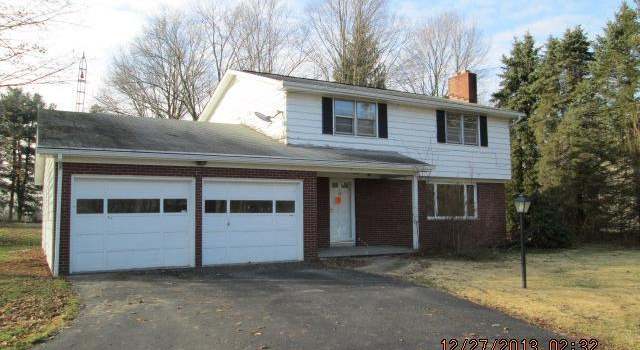 Photo of 573 Westville Lake Rd, Beloit, OH 44609
