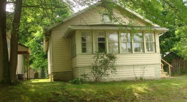 Photo of 1817 12th St SE, Massillon, OH 44646