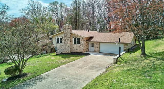 Photo of 1230 Lakewood Cir, Washington, WV 26181