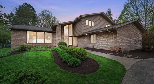 Photo of 26460 Hendon Rd, Beachwood, OH 44122