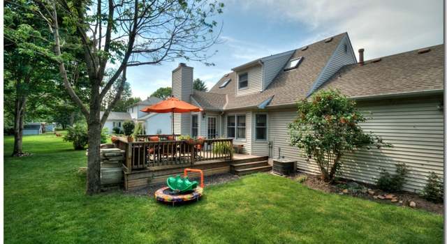 Photo of 33336 Chatham Dr, Avon Lake, OH 44012