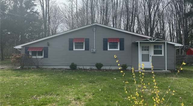 Photo of 7823 Lakewood Dr, Williamsfield, OH 44093