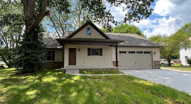 Photo of 830 Huffman Sq NE, Bolivar, OH 44612
