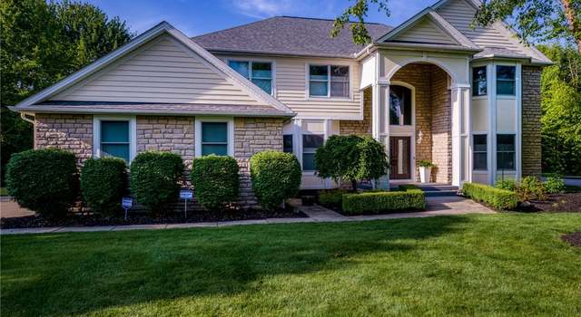 Photo of 37071 Cherrybank Dr, Solon, OH 44139