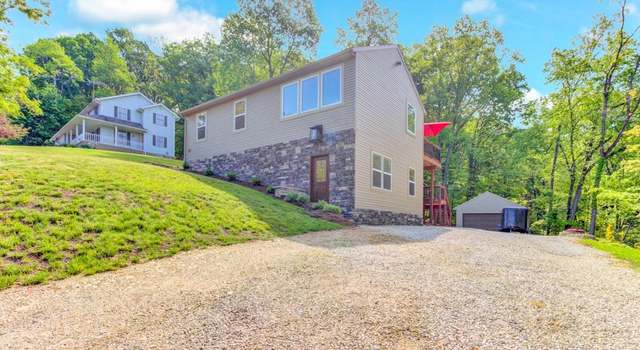 Photo of 30 Delaware Trl, Malvern, OH 44644