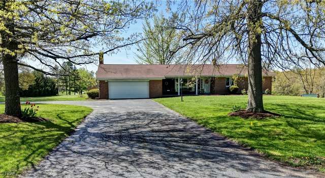 Photo of 12336 Elton St SW, Navarre, OH 44662