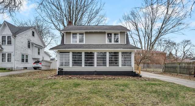 Photo of 829 Crestview Ave, Akron, OH 44320