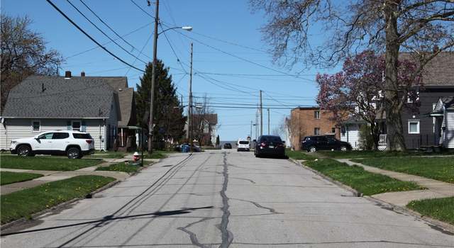Photo of 238 Illinois Ave, Lorain, OH 44052