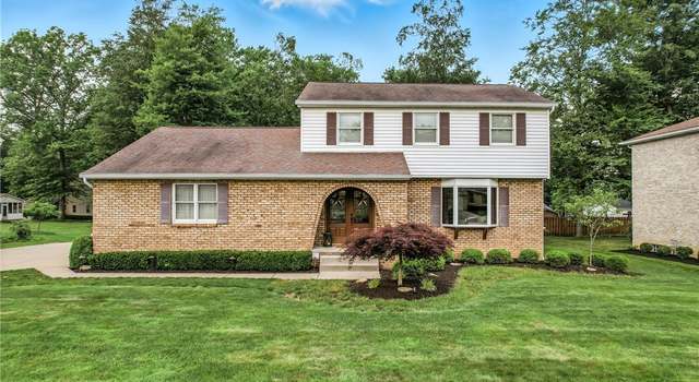 Photo of 886 Squirrel Hill Dr, Youngstown, OH 44512