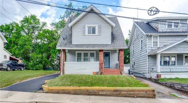 Photo of 98 Shaker Dr, Akron, OH 44305