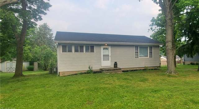 Photo of 1932 Sequoia St, Cuyahoga Falls, OH 44221