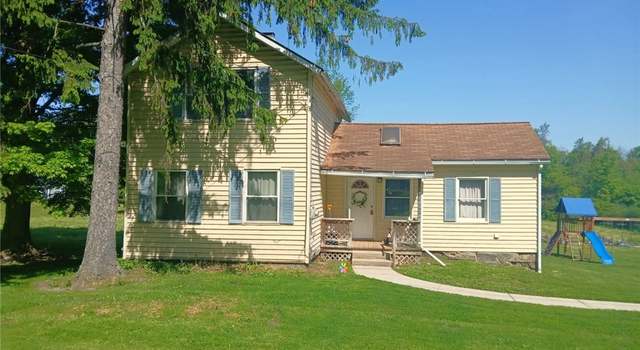 Photo of 10579 Freedom St, Garrettsville, OH 44231