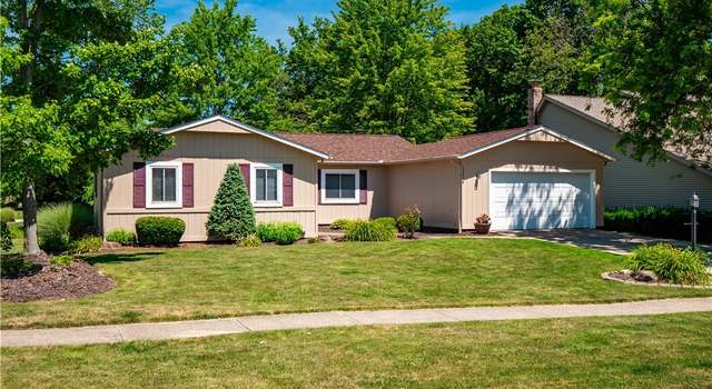 Photo of 13638 Tradewinds Dr, Strongsville, OH 44136