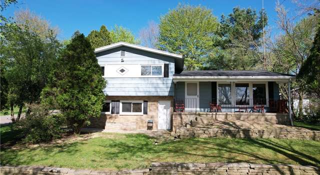 Photo of 16550 Timberlane Dr, Lake Milton, OH 44429