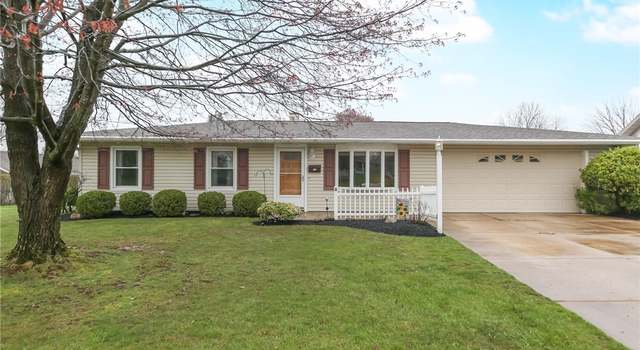 Photo of 5144 Birchcrest Dr, Austintown, OH 44515