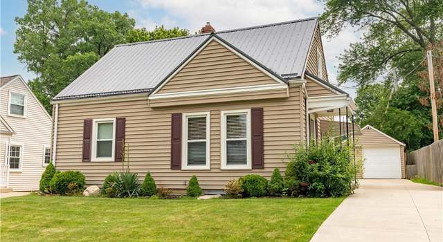 Photo of 2419 25th St, Cuyahoga Falls, OH 44223