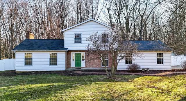 Photo of 330 Parkview Dr, Smithville, OH 44677