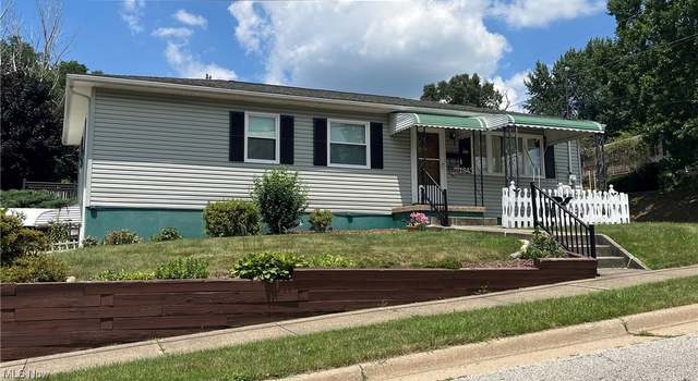 Photo of 1843 Quayle Dr, Akron, OH 44312