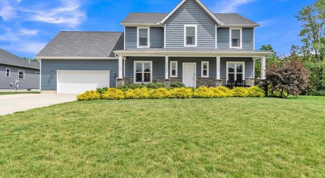 Photo of 13196 Barrington Dr, Grafton, OH 44044