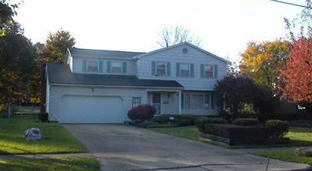 Photo of 6061 Applecrest Dr, Youngstown, OH 44512