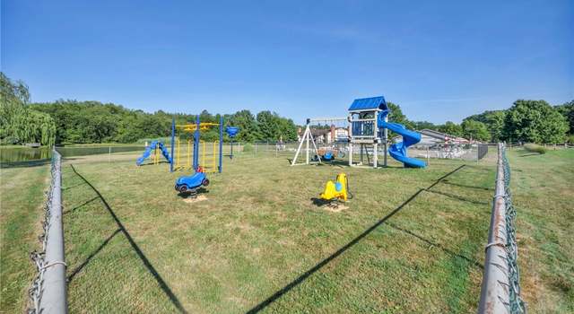 Photo of 923 Kirkwall Dr, Copley, OH 44321