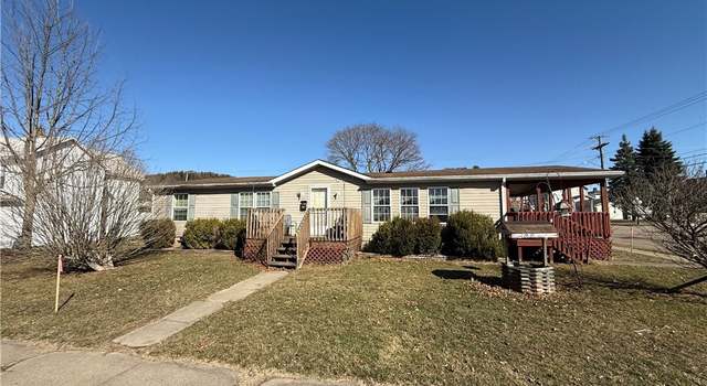 Photo of 300 N 1st St, Dennison, OH 44621