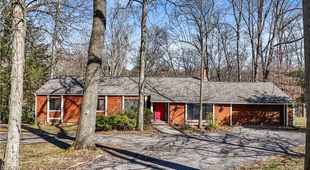Photo of 7499 Woodlake Dr, Walton Hills, OH 44146