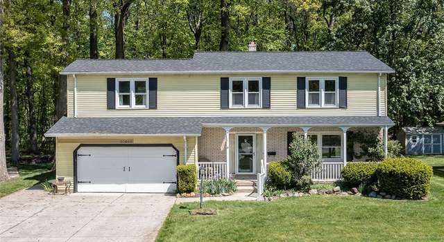 Photo of 26122 Defoe Dr, North Olmsted, OH 44070