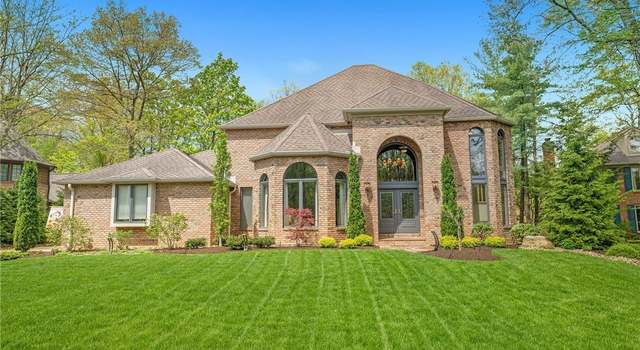 Photo of 8654 Dunbar Ln, Brecksville, OH 44141