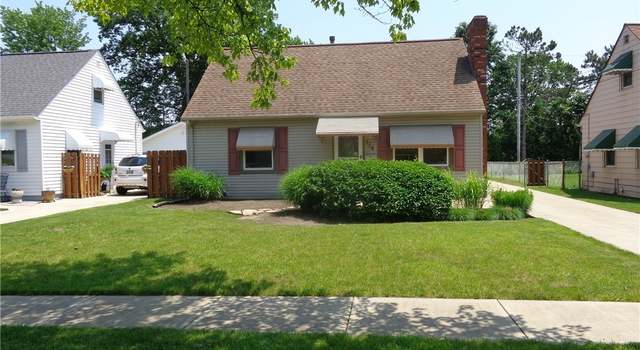 Photo of 716 N Rocky River Dr, Berea, OH 44017