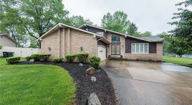 Photo of 5761 Goodman Cir, North Royalton, OH 44133