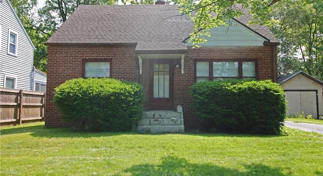 Photo of 815 Hayden Ave, Akron, OH 44320