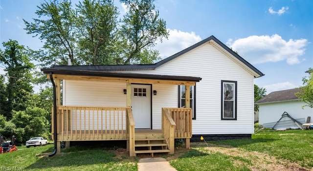 Photo of 1332 Playford Ave, Zanesville, OH 43701
