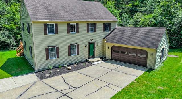 Photo of 13031 Millstone Dr, Chardon, OH 44024