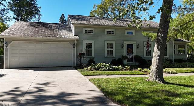Photo of 574 Washington St, Vermilion, OH 44089