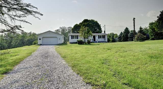Photo of 4932 New Cumberland Rd NE, Mineral City, OH 44656