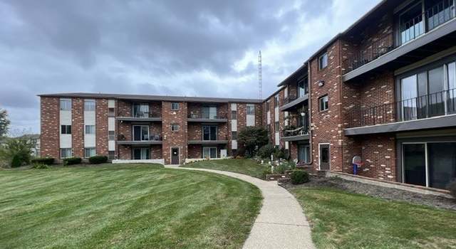 Photo of 5240 Emil Ave SW #106, Navarre, OH 44662