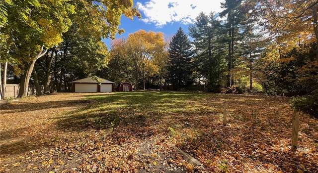 Photo of 914 Raff Rd SW, Canton, OH 44710