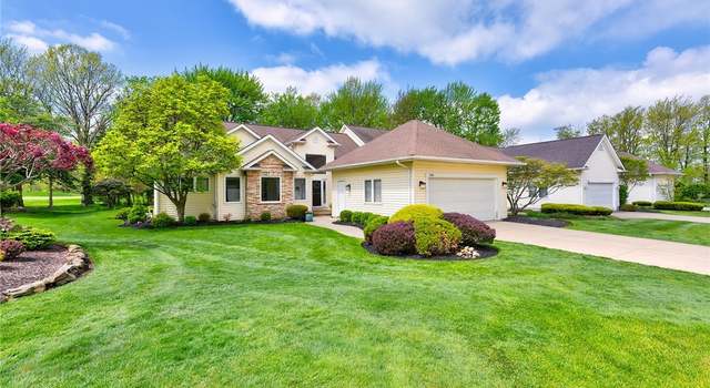 Photo of 388 Muirfield Dr, Highland Heights, OH 44143