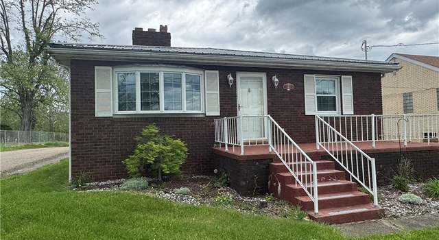 Photo of 241 Summit Ave, Mingo Junction, OH 43938