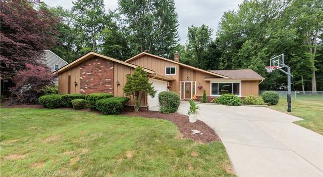 Photo of 27645 Linwood Cir, North Olmsted, OH 44070