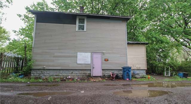 Photo of 298 S State Line Rd, Masury, OH 44438