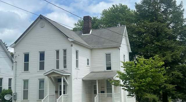Photo of 523 N Chestnut St, Barnesville, OH 43713